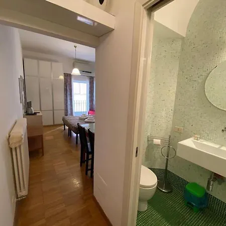 Flat - Piazza San Cosimato By Yourhost Appartement